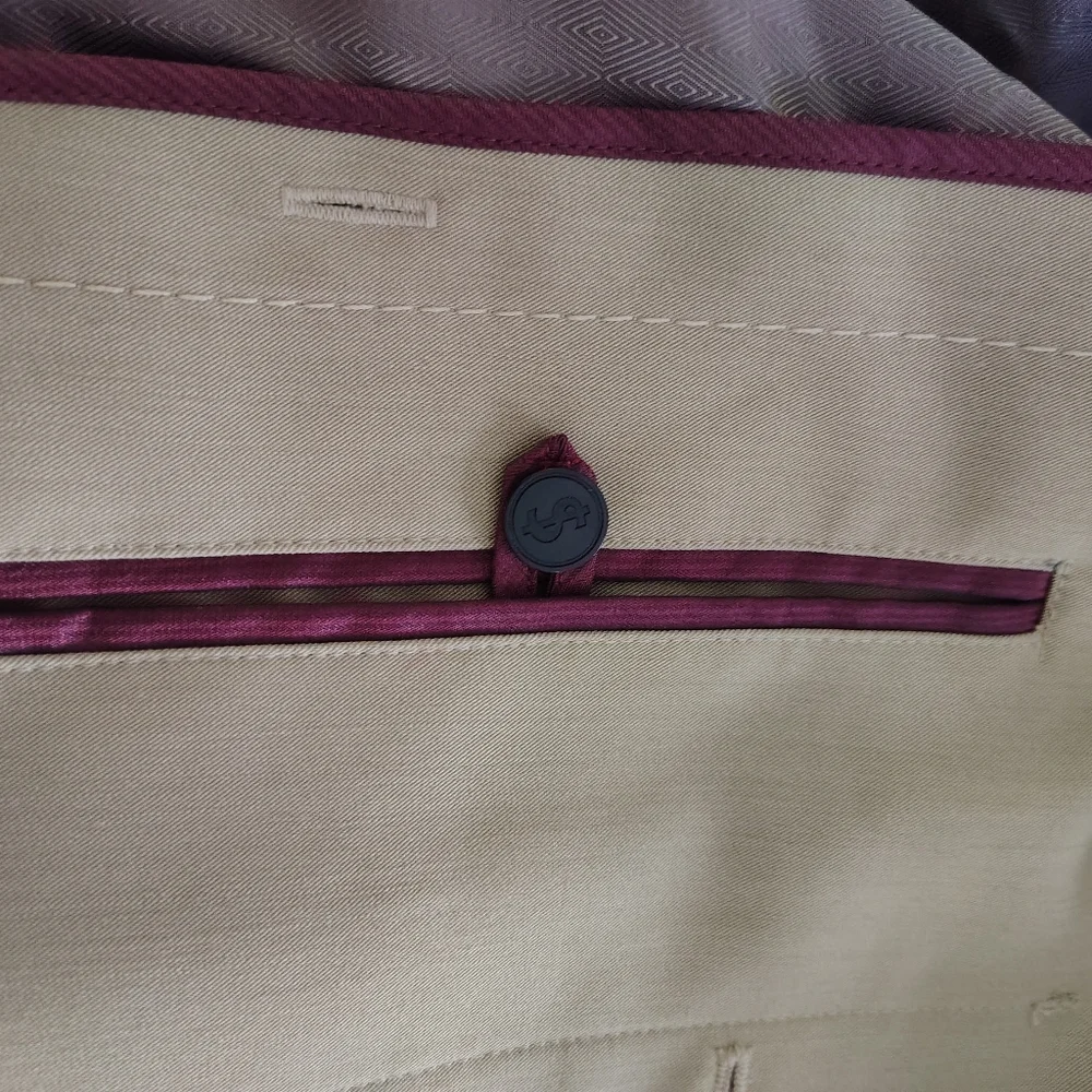 Sanyo New York Trench Coat - Picture 5 of 9